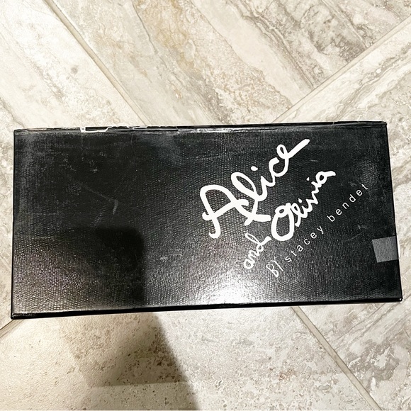 Alice + Olivia Lenora Slip-On Stitch Ballet Flats, Size 39.5 New in Box $395 - Picture 6 of 12